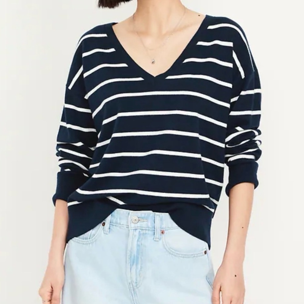 Old Navy SoSoft Lite Striped V-Neck Sweater – Size Small Tall